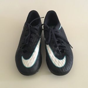 NIKE Hypervenom Cleats